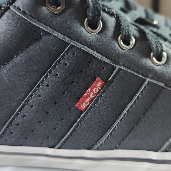 🇬🇪🔸️NWT Levi's Black Avery Sneakers Men's Size 9.5 - Picture 5 of 12